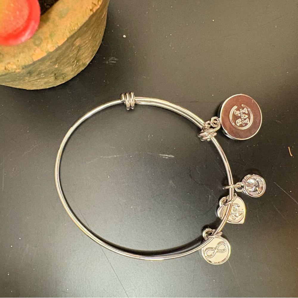 Charmire Silver Minimalist Charm Bracelet